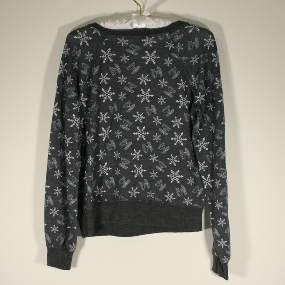 Winter/Christmas Star Wars Long-Sleeve - Picture 6 of 6